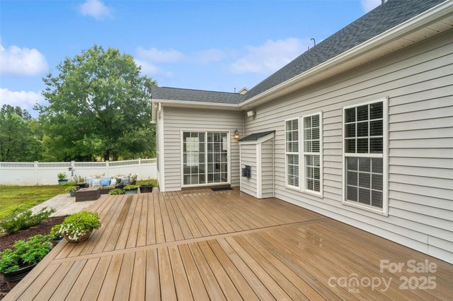 2676 Sunberry Lane NW, Concord, NC 28027