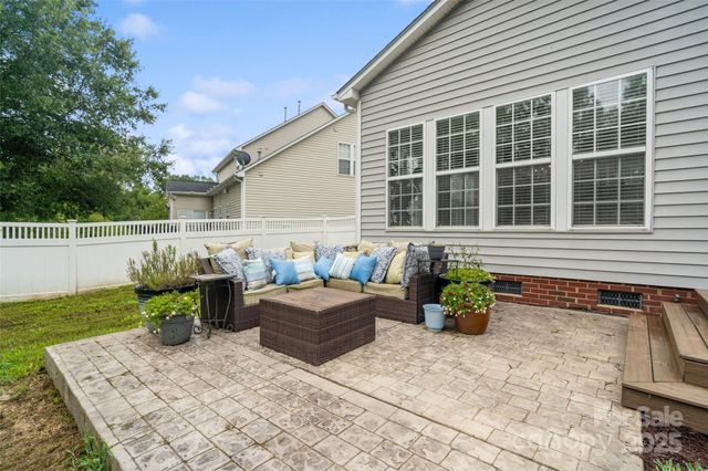 2676 Sunberry Lane NW, Concord, NC 28027