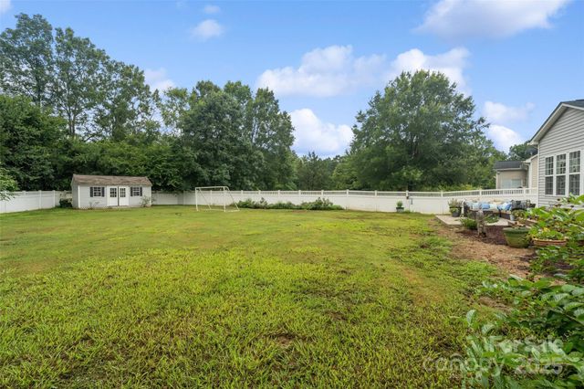 2676 Sunberry Lane NW, Concord, NC 28027