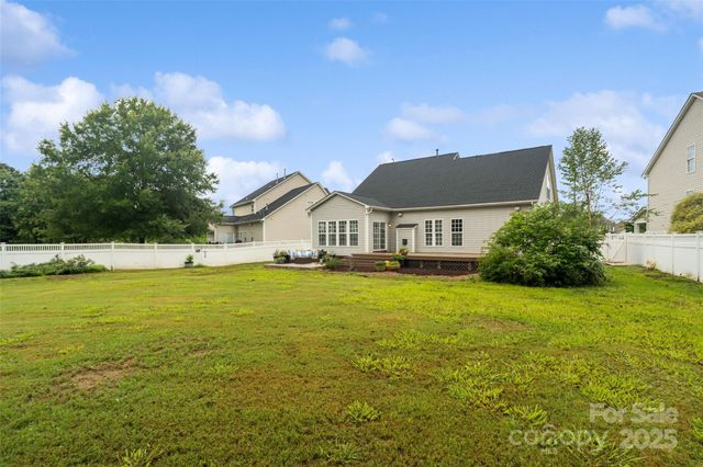 2676 Sunberry Lane NW, Concord, NC 28027