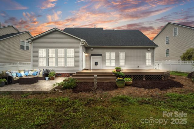 2676 Sunberry Lane NW, Concord, NC 28027