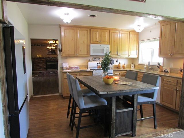 31388 Sierra Linda Street, Yucaipa, CA 92399