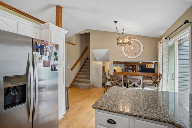 5630 Westridge Court, West Des Moines, IA 50266