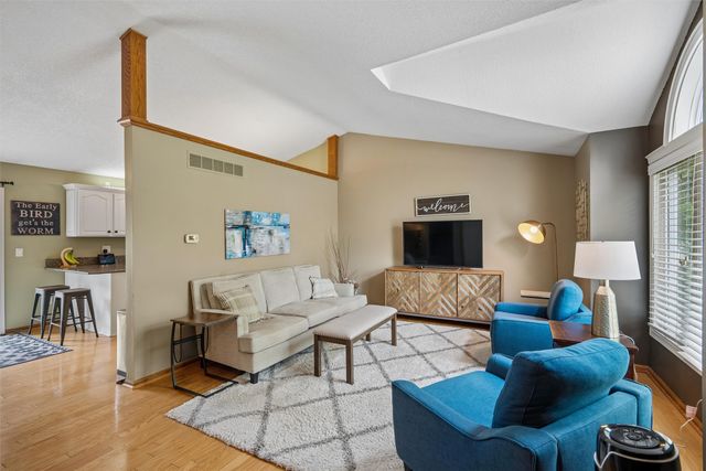 5630 Westridge Court, West Des Moines, IA 50266