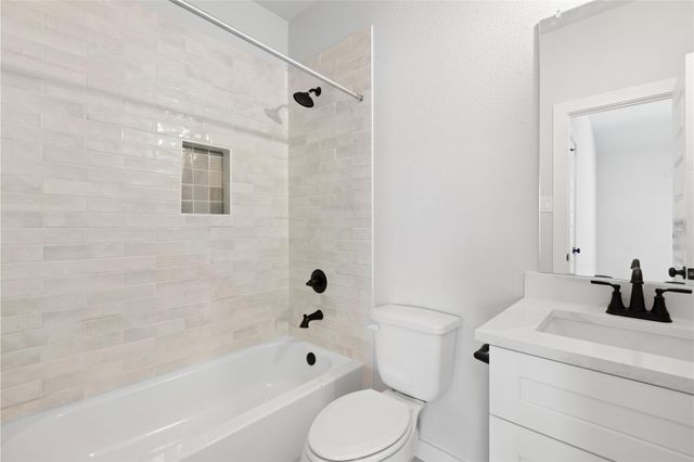 5323 Latigo Court, Alvin, TX 77511