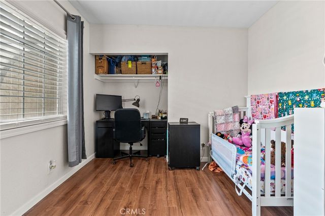 3521 E Avenue T4, Palmdale, CA 93550