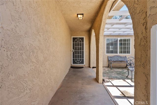 3521 E Avenue T4, Palmdale, CA 93550