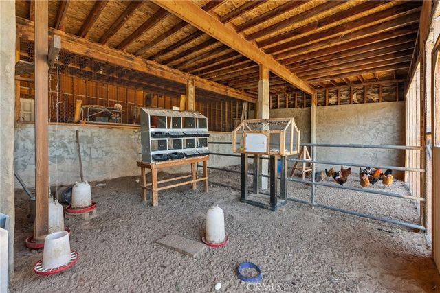 3521 E Avenue T4, Palmdale, CA 93550