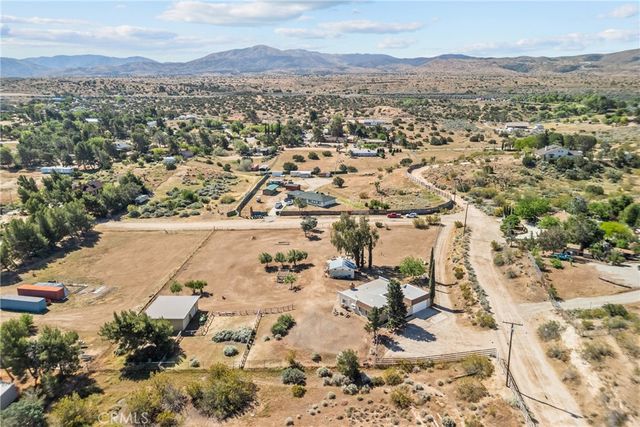 3521 E Avenue T4, Palmdale, CA 93550