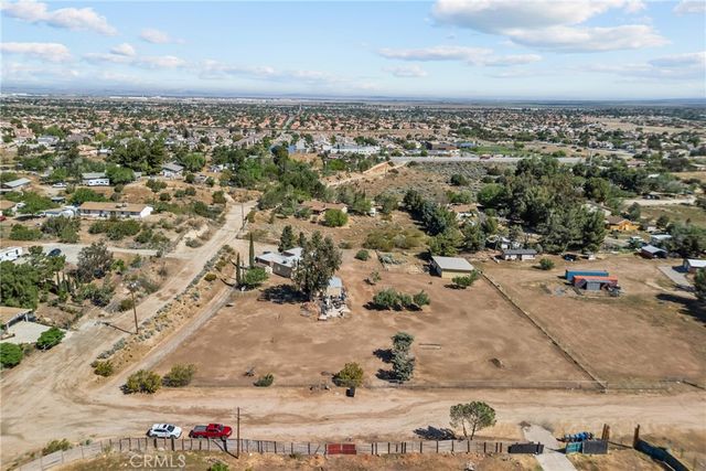 3521 E Avenue T4, Palmdale, CA 93550