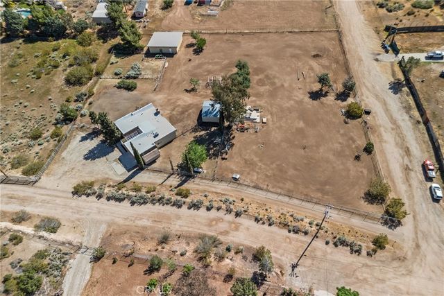 3521 E Avenue T4, Palmdale, CA 93550