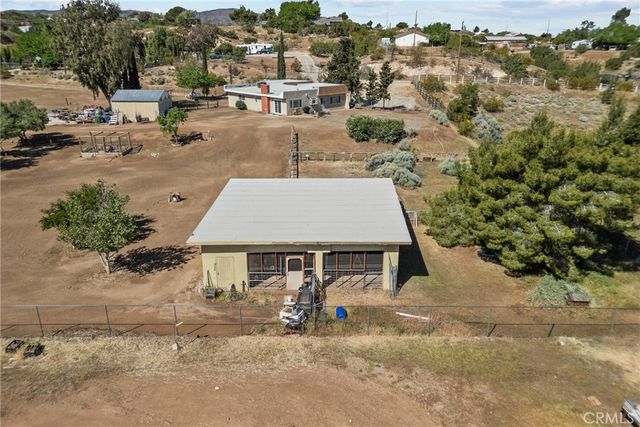 3521 E Avenue T4, Palmdale, CA 93550