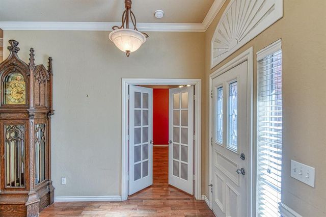 2821 Stonebridge Court, Norman, OK 73071