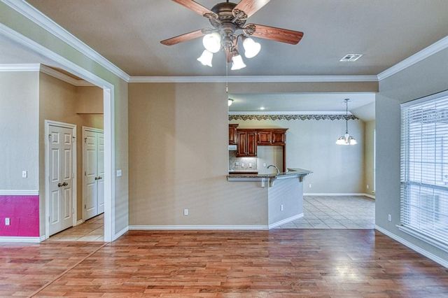 2821 Stonebridge Court, Norman, OK 73071