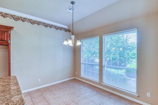 2821 Stonebridge Court, Norman, OK 73071