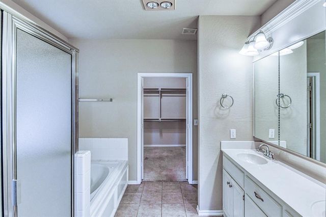 2821 Stonebridge Court, Norman, OK 73071