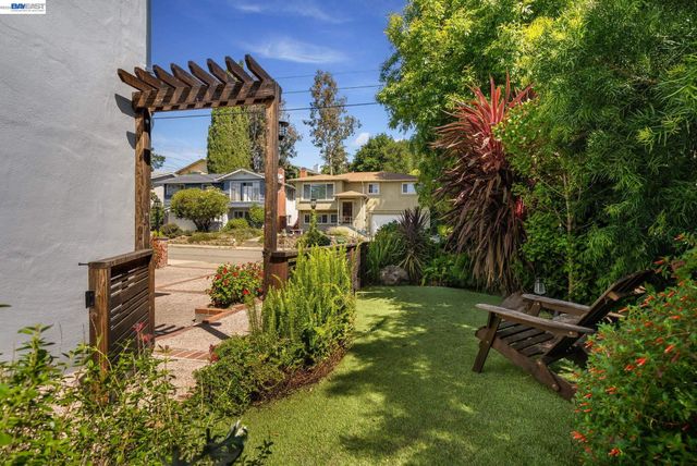 5265 Winifred Dr, Castro Valley, CA 94546
