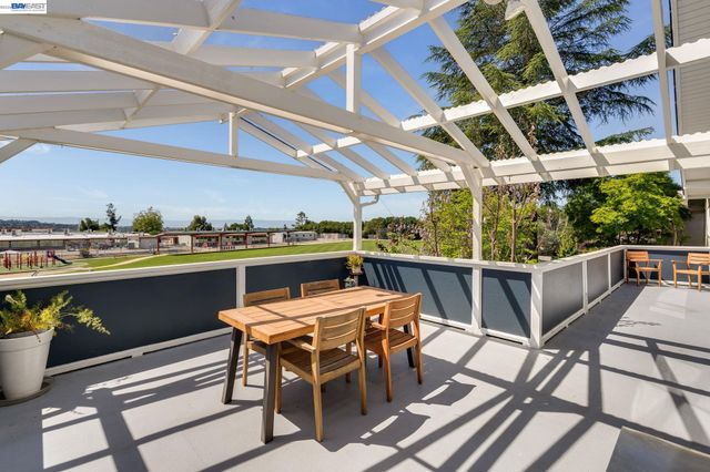 5265 Winifred Dr, Castro Valley, CA 94546