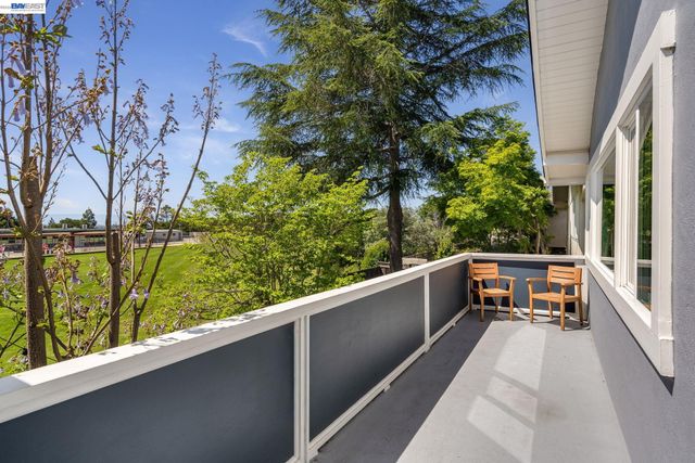 5265 Winifred Dr, Castro Valley, CA 94546