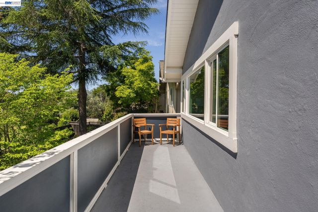 5265 Winifred Dr, Castro Valley, CA 94546