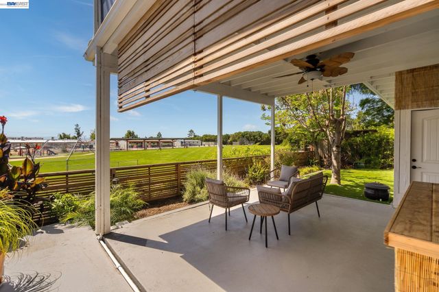 5265 Winifred Dr, Castro Valley, CA 94546