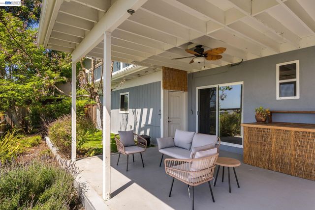 5265 Winifred Dr, Castro Valley, CA 94546