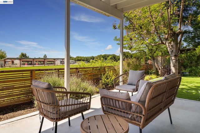 5265 Winifred Dr, Castro Valley, CA 94546