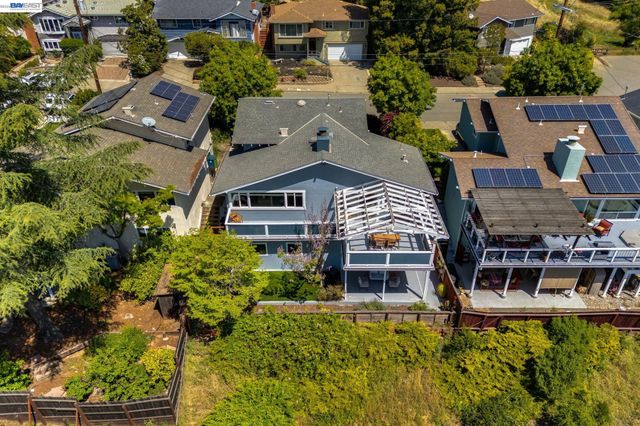 5265 Winifred Dr, Castro Valley, CA 94546