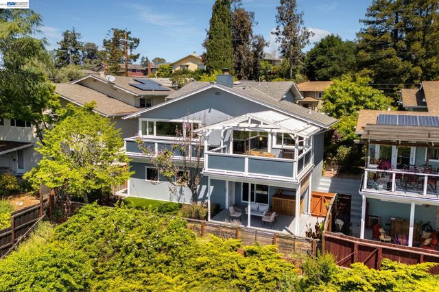 5265 Winifred Dr, Castro Valley, CA 94546
