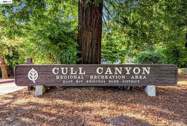 5265 Winifred Dr, Castro Valley, CA 94546