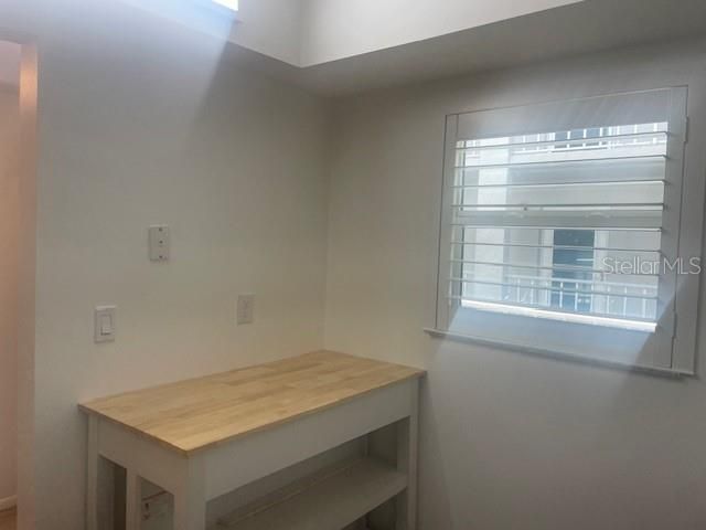 1540 GLEN OAKS DRIVE E B222, Sarasota, FL 34232