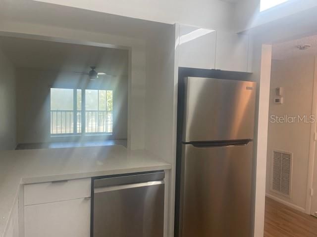 1540 GLEN OAKS DRIVE E B222, Sarasota, FL 34232