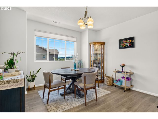 7162 Nw ELISE Ave, Portland, OR 97229