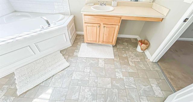 80 Greenway Drive, Covington, GA 30016