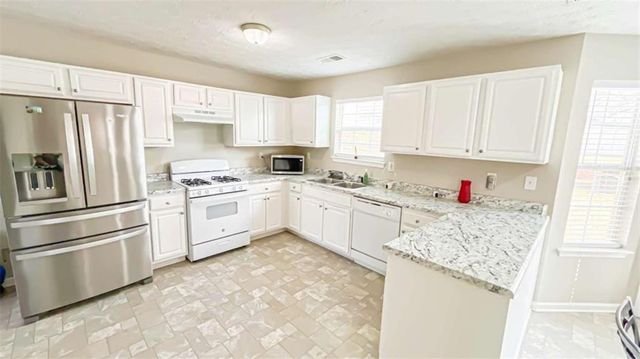 80 Greenway Drive, Covington, GA 30016