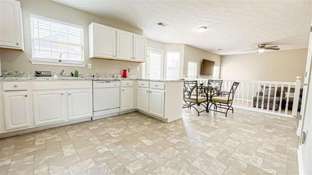 80 Greenway Drive, Covington, GA 30016