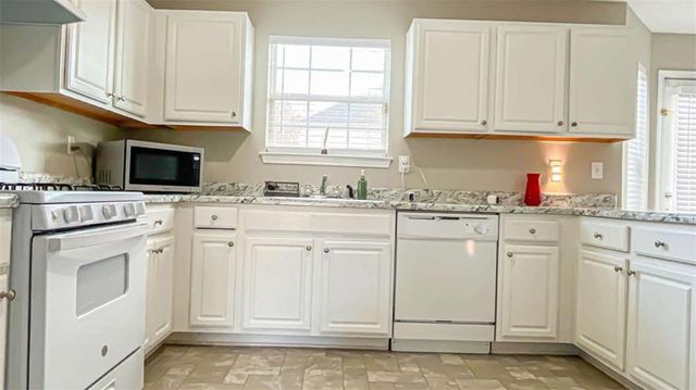 80 Greenway Drive, Covington, GA 30016