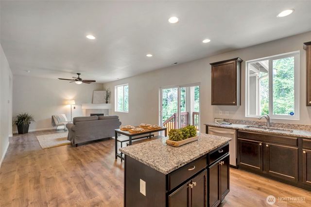 14206 67th Avenue E, Puyallup, WA 98373