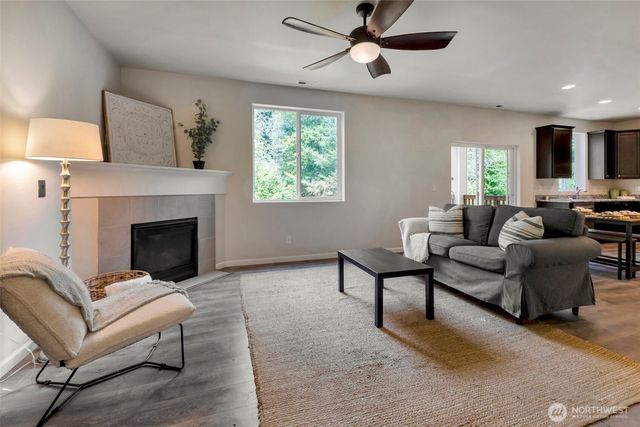 14206 67th Avenue E, Puyallup, WA 98373
