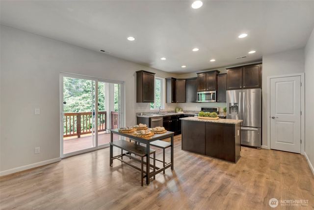 14206 67th Avenue E, Puyallup, WA 98373