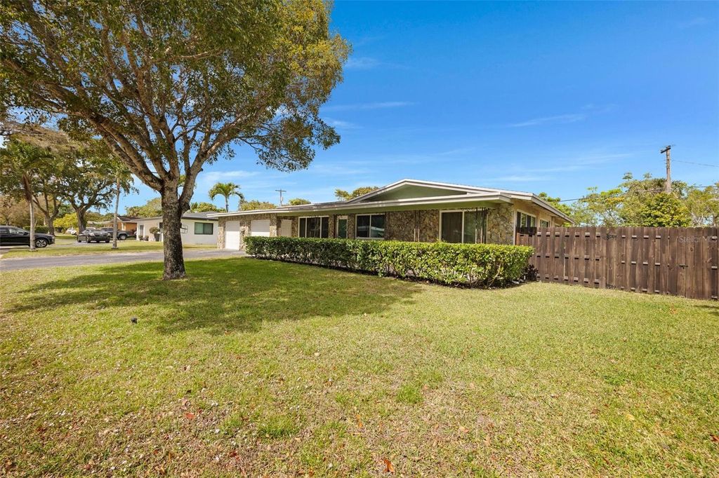 Image 2 of property listing at 6101 PINE TERRACE, Plantation, FL 33317