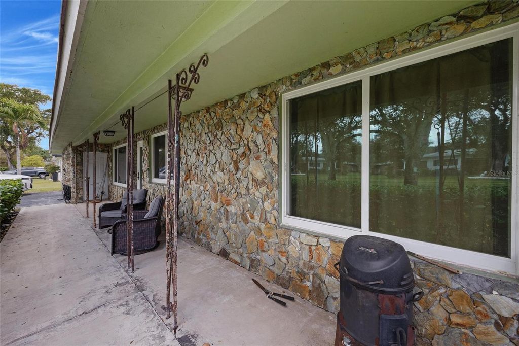 Image 4 of property listing at 6101 PINE TERRACE, Plantation, FL 33317