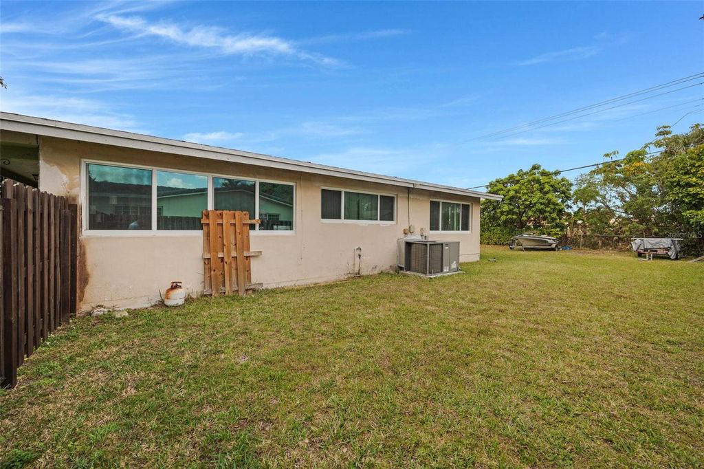 Image 39 of property listing at 6101 PINE TERRACE, Plantation, FL 33317