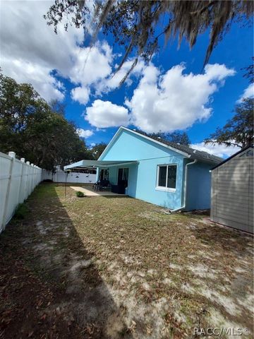 9306 E Gospel Island Road, Inverness, FL 34450