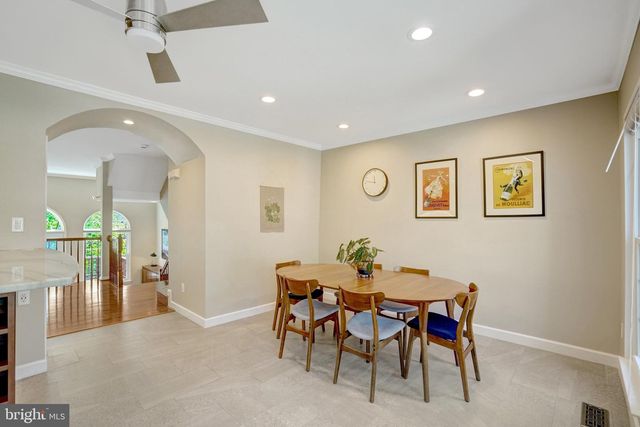 5757 GOVERNORS POND CIR, Alexandria, VA 22310