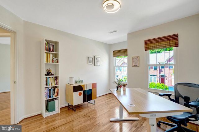 5757 GOVERNORS POND CIR, Alexandria, VA 22310