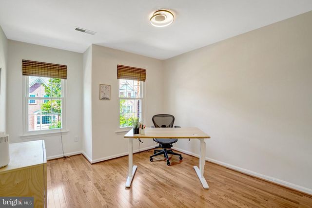 5757 GOVERNORS POND CIR, Alexandria, VA 22310