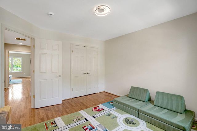 5757 GOVERNORS POND CIR, Alexandria, VA 22310