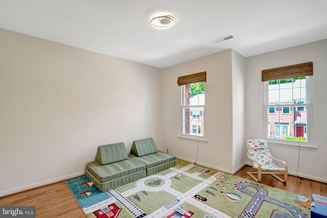 5757 GOVERNORS POND CIR, Alexandria, VA 22310