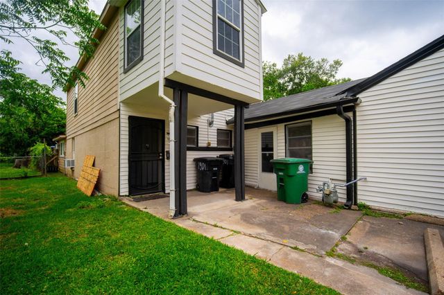 1911 Forest Hill Boulevard 2, Houston, TX 77023